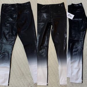 Black Metallic Ombre Light n Tight Hi-Rise 7/8 24"